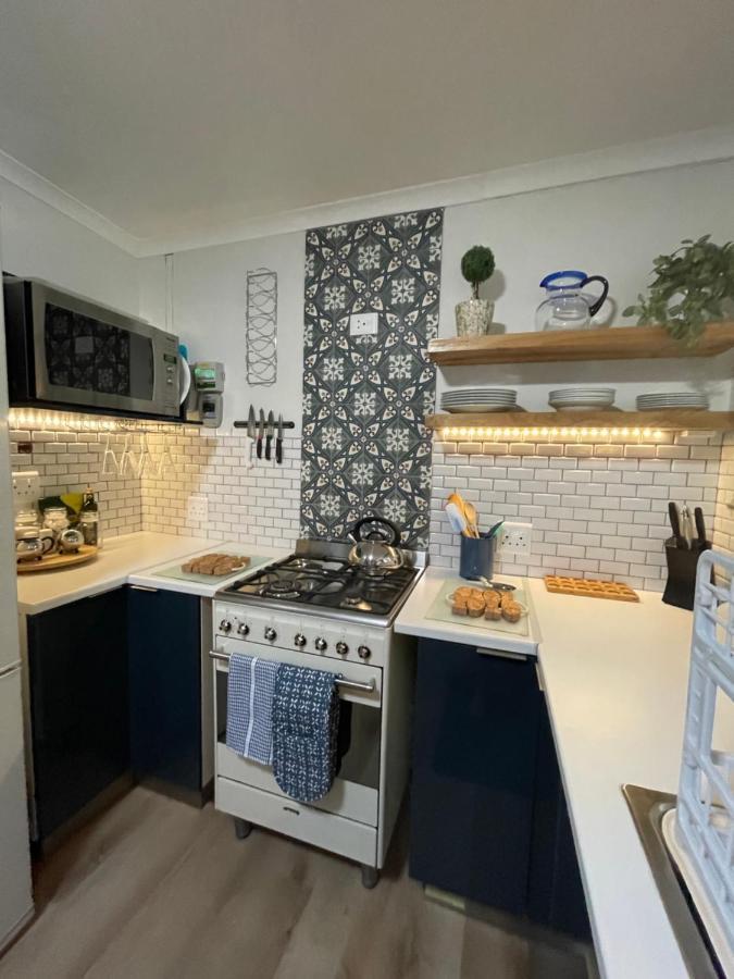 Adorable 2 Bedroom Cottage With Spacious Veranda Hermanus Buitenkant foto